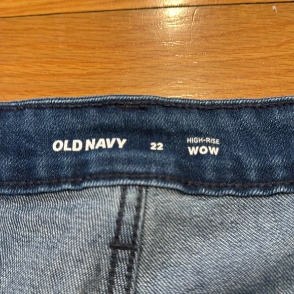 Old Navy women’s high rise wow Jean shorts size 22. - Picture 2 of 9